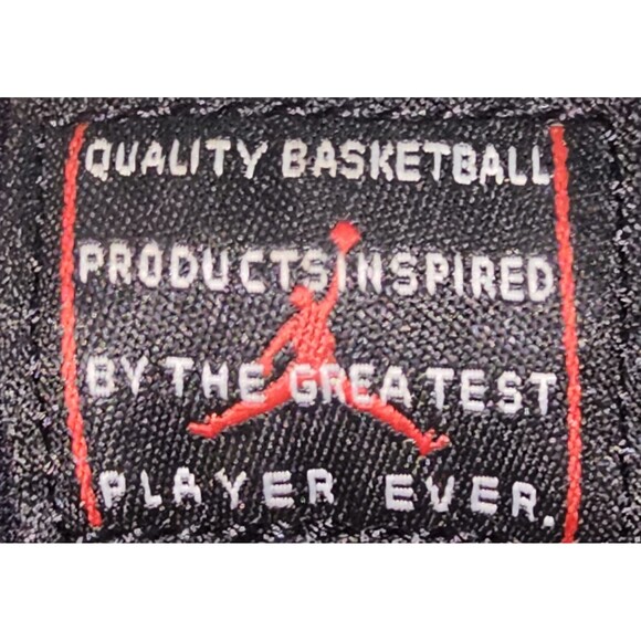 Nike Air Jordan 11 Retro Low “Bred” – Youth Size 4.5Y (528896-160) - Picture 7 of 8